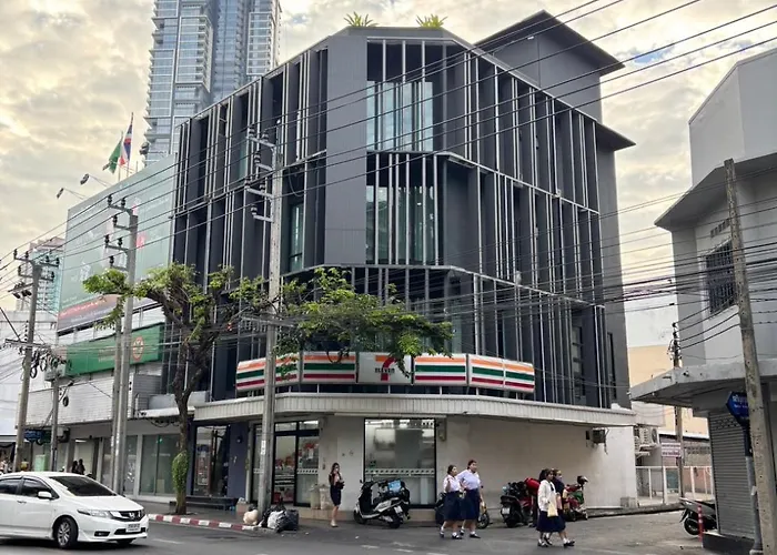 Poshtel 56 Hostel *